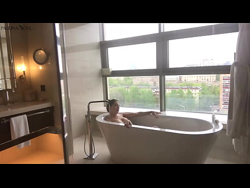 ❤️ Une énorme nana se branlant passionnément la chatte dans la salle de bains ❤❌ Porno vk at porn fr.novoporn.ru ❌